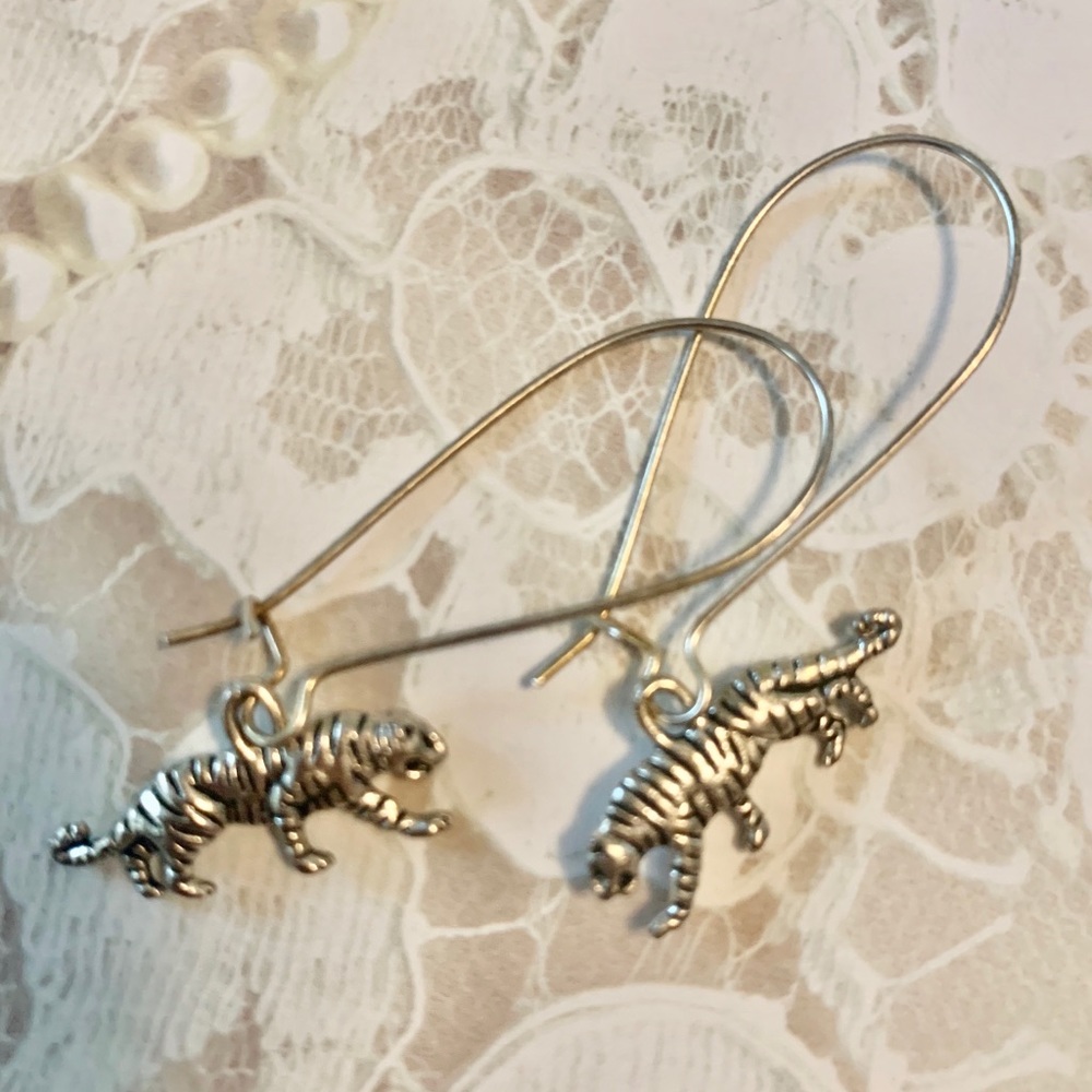 Tiger earrings - Picture 1 of 6